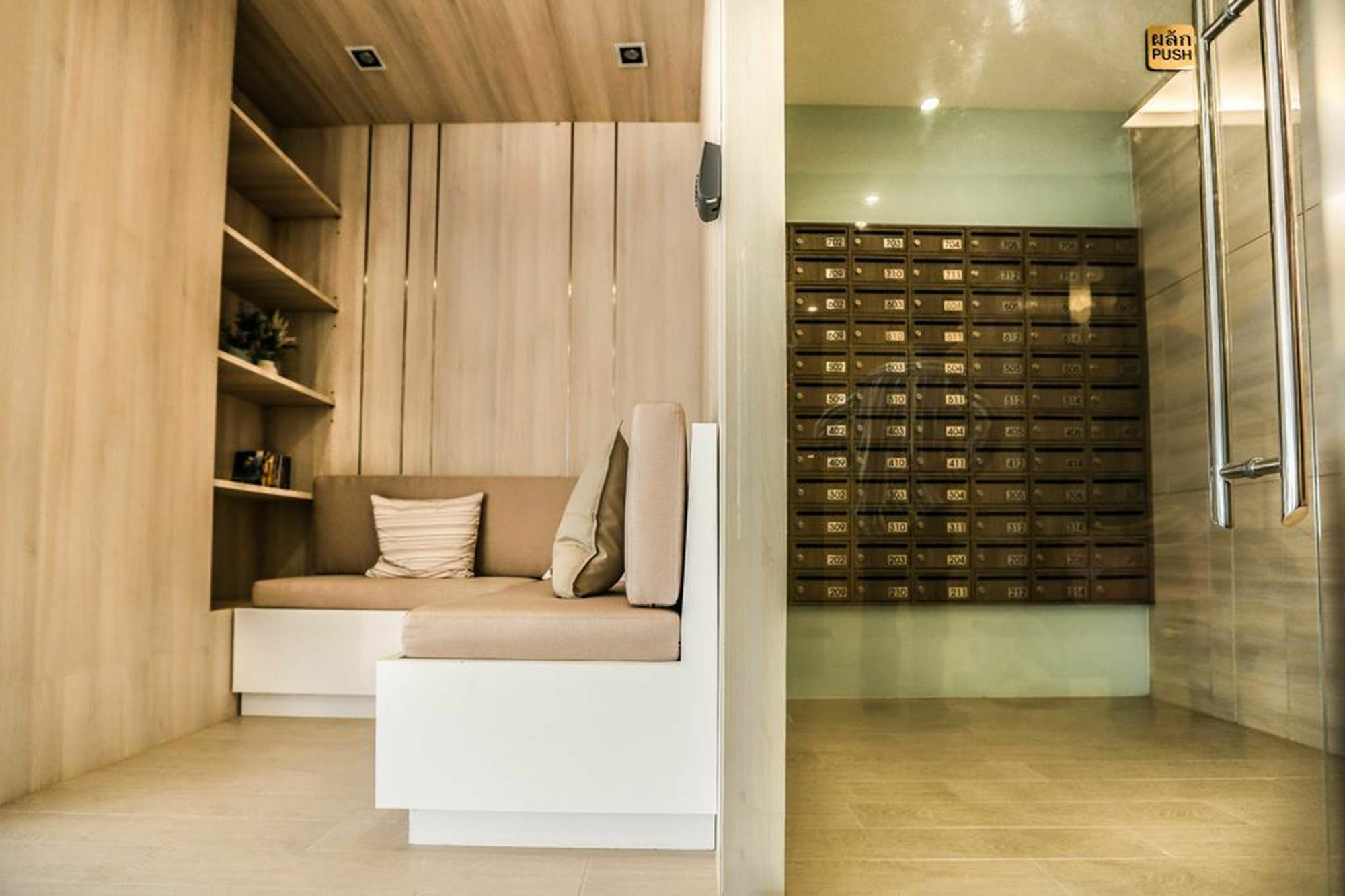 Central Place Serviced Apartment Angsila Chonburi Eksteriør billede