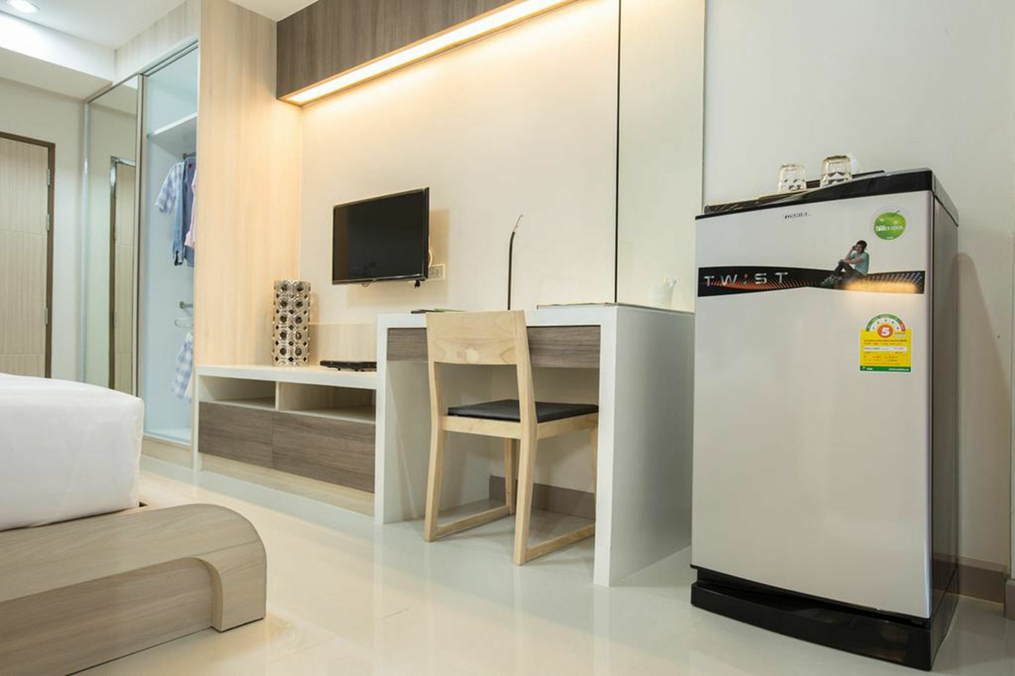 Central Place Serviced Apartment Angsila Chonburi Eksteriør billede