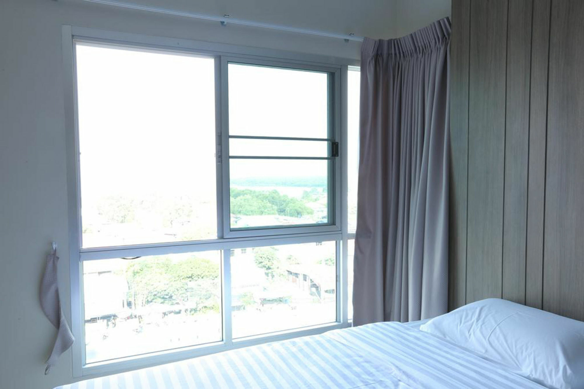 Central Place Serviced Apartment Angsila Chonburi Eksteriør billede