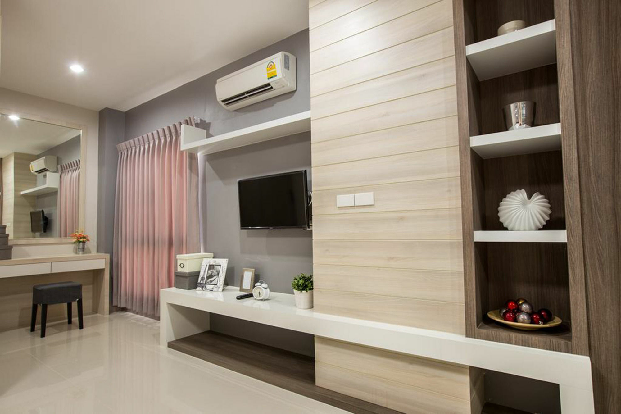 Central Place Serviced Apartment Angsila Chonburi Eksteriør billede