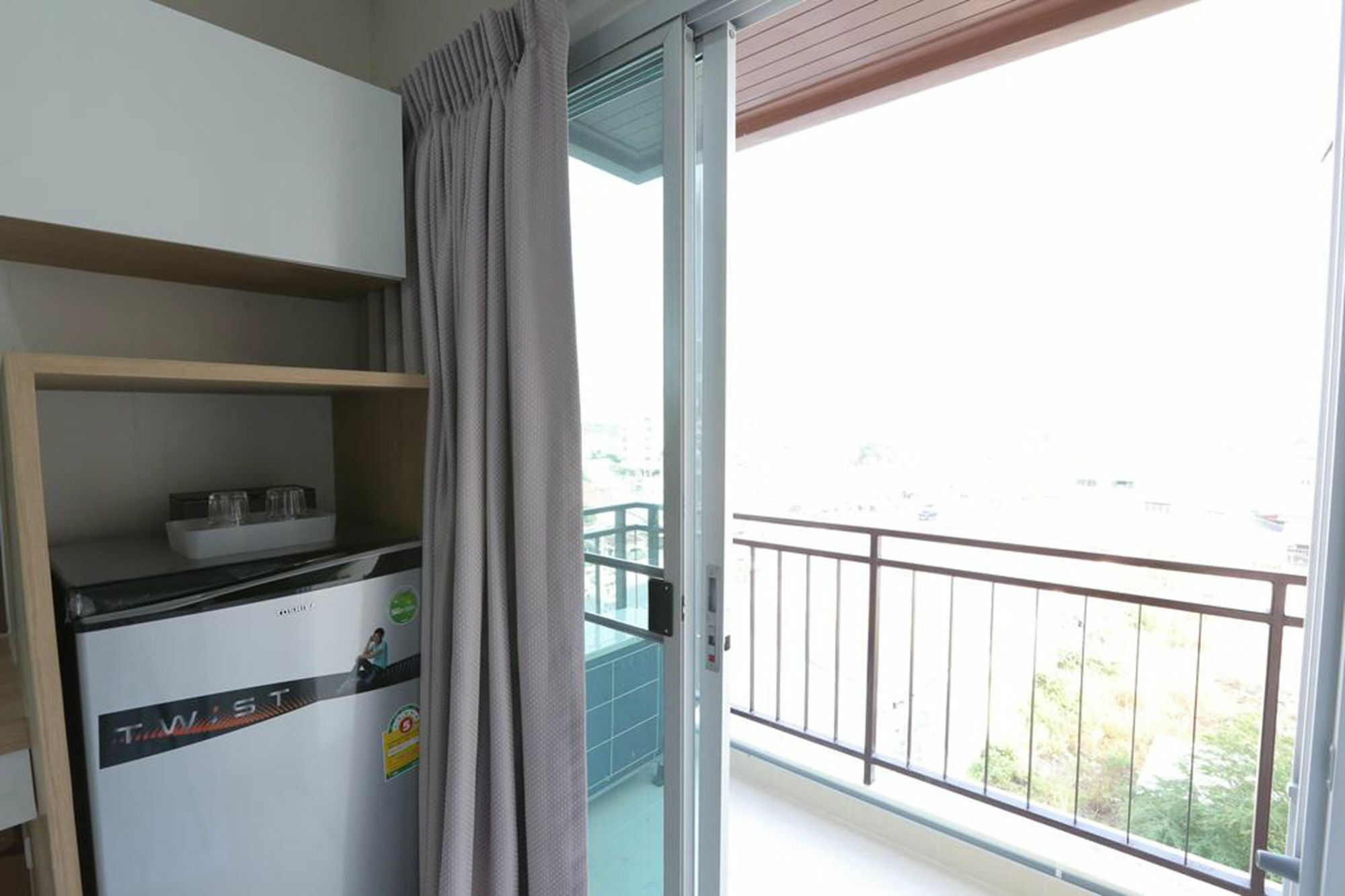Central Place Serviced Apartment Angsila Chonburi Eksteriør billede
