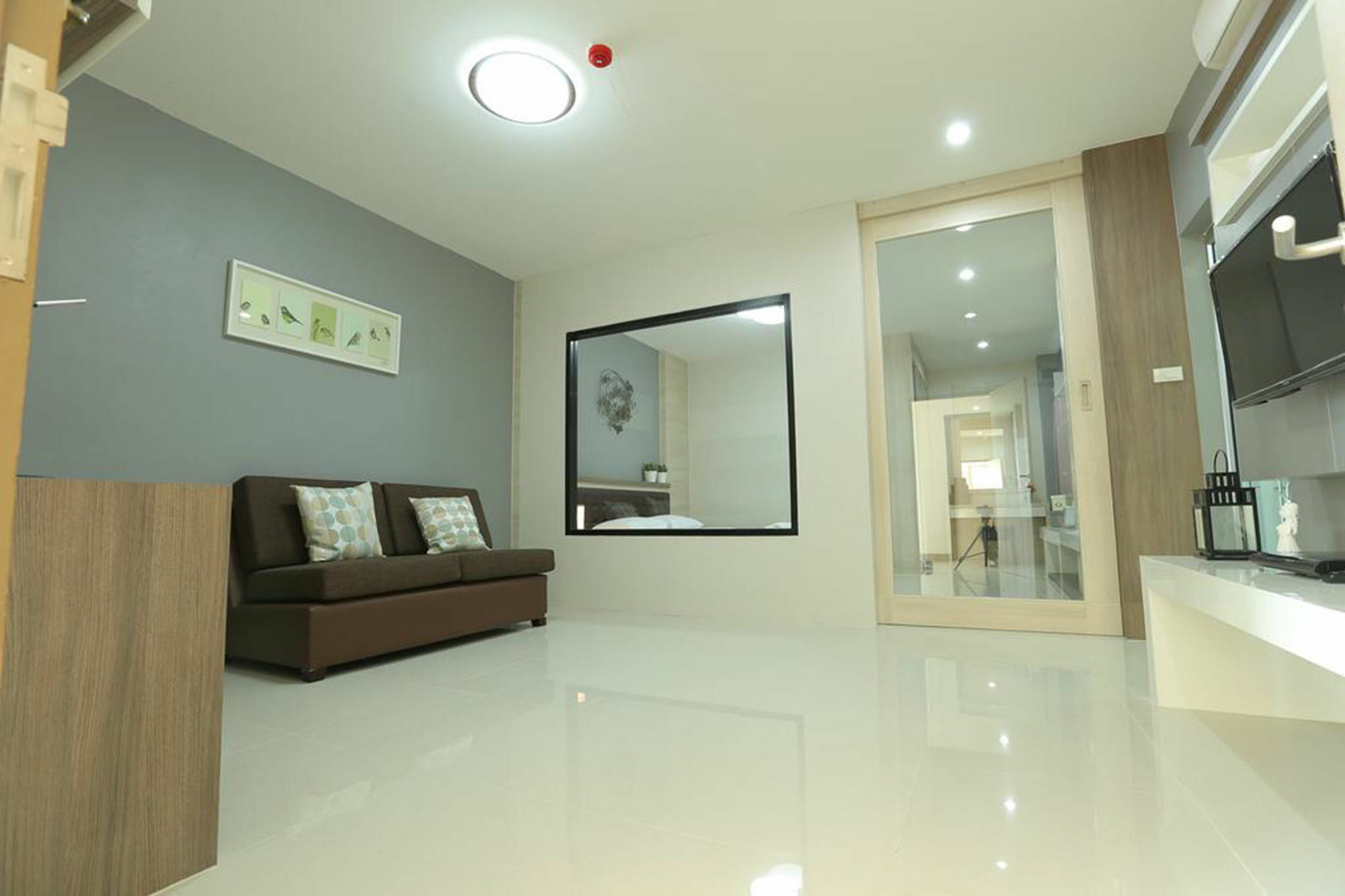 Central Place Serviced Apartment Angsila Chonburi Eksteriør billede